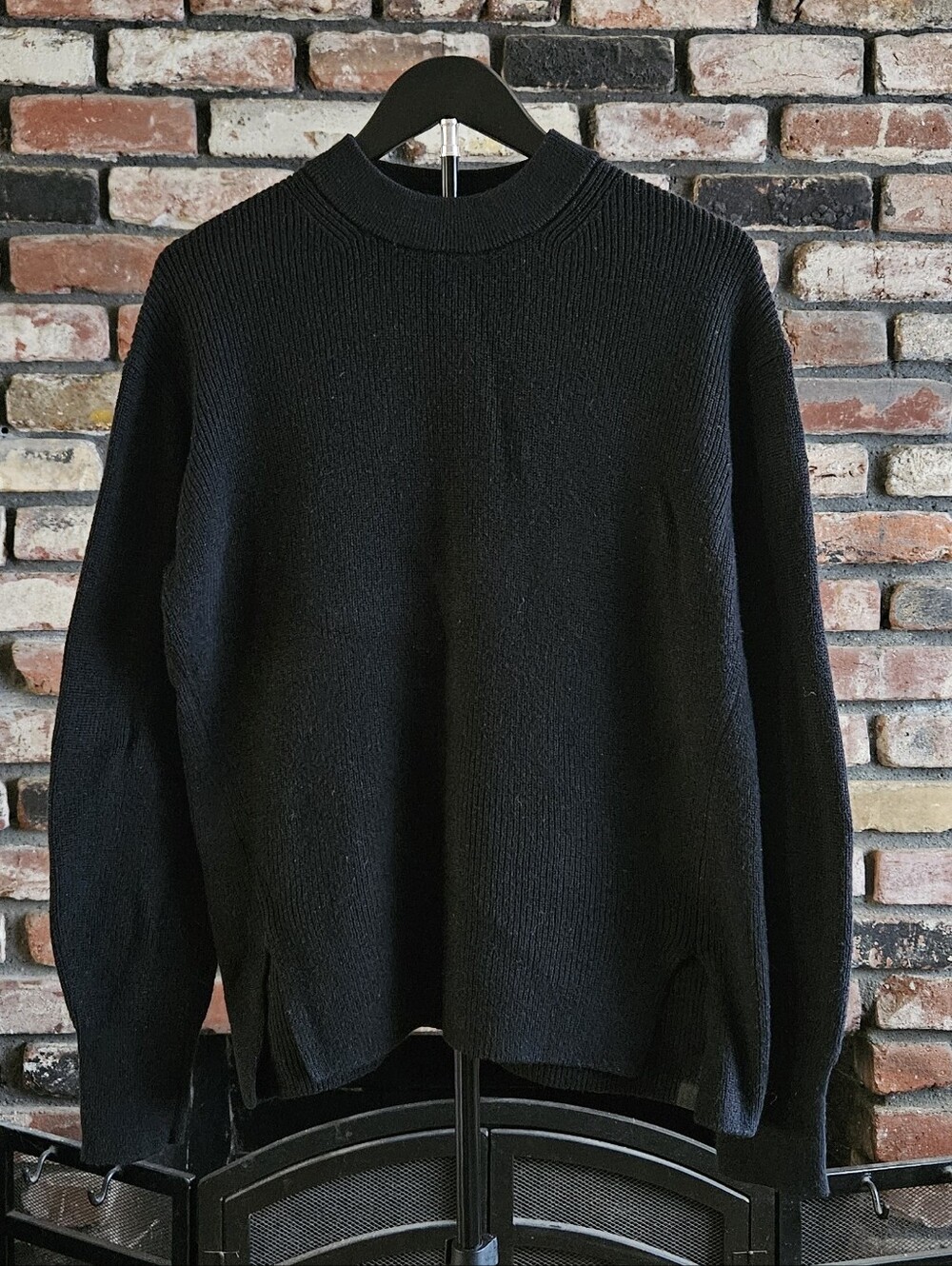 Lululemon Merino Wool-Blend Ribbed Crewneck Sweater - Black